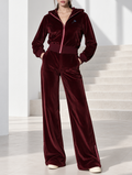 Burgundy Velvet-hupullinen vetoketjutakki ja leveälahkeiset housut